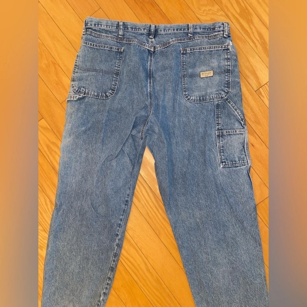 Wrangler Relaxed Fit Blue Jeans